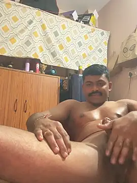 Snapshot of x143567 chatting on 12.21.25 x143567 online show from 12.21.25