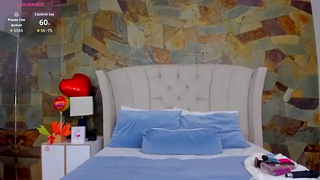 Snapshot of GabyGrey_ chatting on 03.11.26 GabyGrey online show from 03.11.26