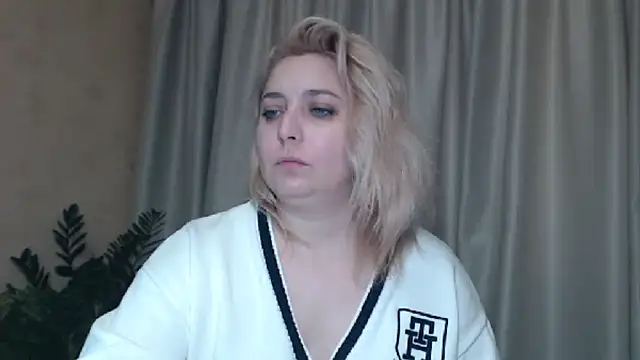 sweetpussy13 online show from 01.12.25