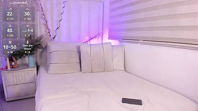 Snapshot of im_ariana_ chatting on 07.11.26 im ariana online show from 07.11.26