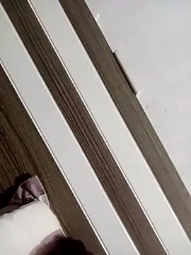 SARA6926969 online show from 03.11.26