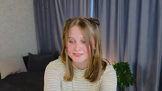 OpalEternis online show from 04.21.26