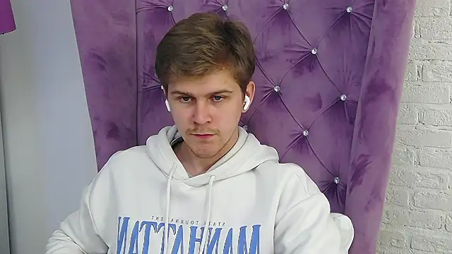 NickJohnas online show from 04.19.26