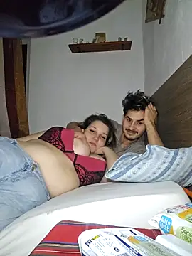 Snapshot of leyaDeea chatting on 12.22.25 leyaDeea online show from 12.22.25