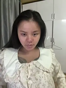 Snapshot of leo-kitty chatting on 05.22.26 leo-kitty online show from 05.22.26
