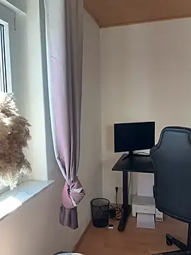 ScarletVixenLive online show from 04.23.26