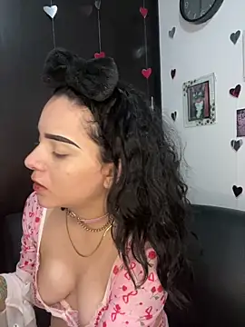 Snapshot of Missvalery chatting on 02.09.26 Missvalery online show from 02.09.26