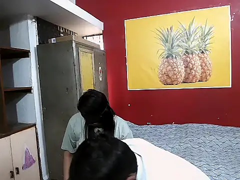 Snapshot of Lovelycouple25 chatting on 02.02.26 Lovelycouple25 online show from 02.02.26