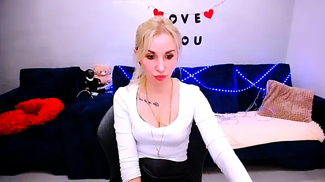 Hanna--Sweet online show from 04.24.26