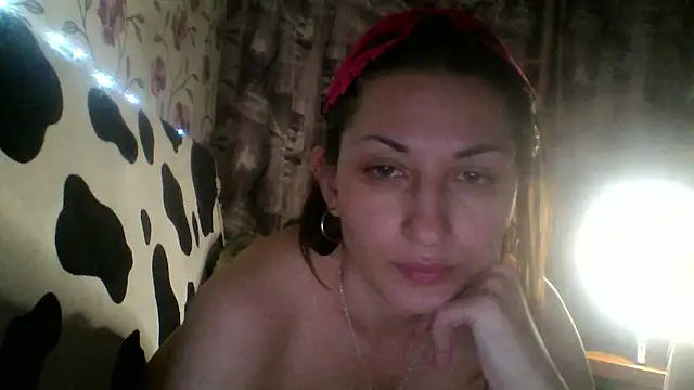 nika smily online show from 12.15.25