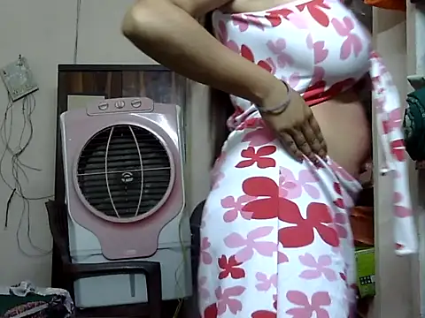 hot-riyaaa online show from 03.08.26