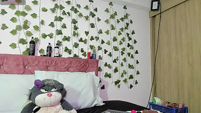 Ayla-marttinez online show from 07.23.26