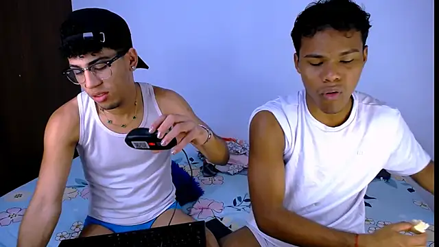 Snapshot of black_men9 chatting on 01.07.26 black men9 online show from 01.07.26