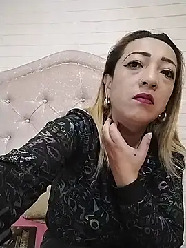 Snapshot of DanaMontana chatting on 01.09.26 DanaMontana online show from 01.09.26