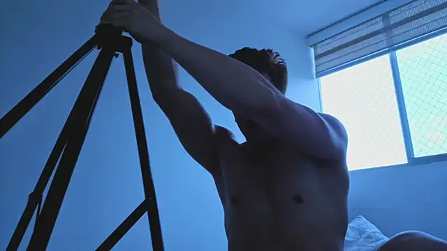 Snapshot of maxxcooper1 chatting on 12.14.25 maxxcooper1 online show from 12.14.25