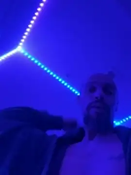 faces818 online show from 04.25.26