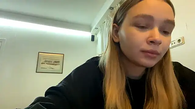 Snapshot of Leifuture chatting on 02.24.26 Leifuture online show from 02.24.26