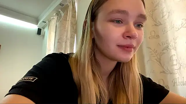 Snapshot of Leifuture chatting on 03.06.26 Leifuture online show from 03.06.26