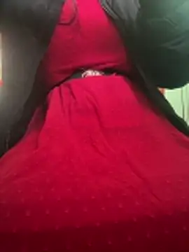 Snapshot of cute_mahi001 chatting on 01.06.26 cute mahi001 online show from 01.06.26