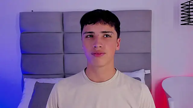 JoshClaarktt online show from 06.12.26
