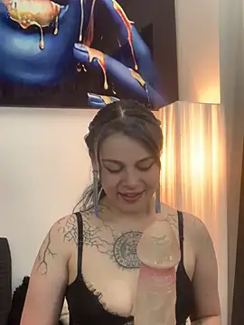Snapshot of Adelaindiamond_ chatting on 07.28.26 Adelaindiamond online show from 07.28.26