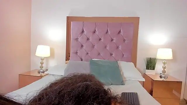 zenda bianchi online show from 01.10.26