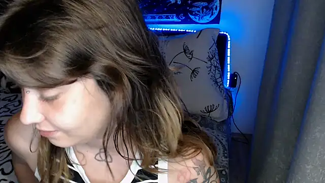 AlienforTwenty online show from 07.04.26