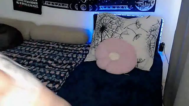 AlienforTwenty online show from 07.10.26