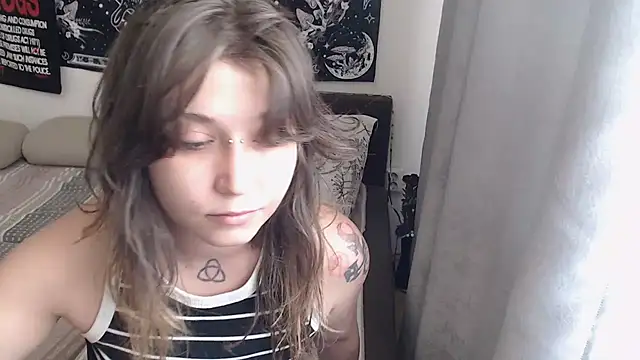 AlienforTwenty online show from 08.03.26