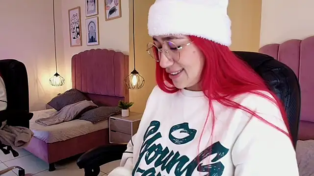 Celestee15  online show from 12.22.25