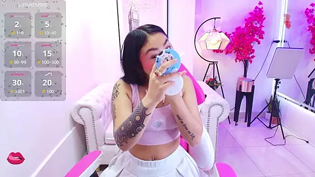 Snapshot of Carolina_cherry chatting on 02.07.26 Carolina cherry online show from 02.07.26