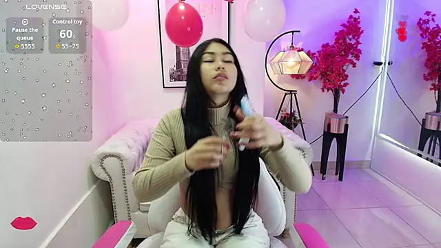 Snapshot of Carolina_cherry chatting on 02.11.26 Carolina cherry online show from 02.11.26