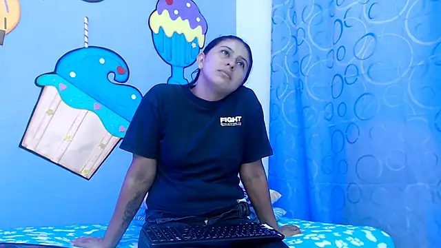 Snapshot of NOVAHOT98 chatting on 02.12.26 NOVAHOT98 online show from 02.12.26