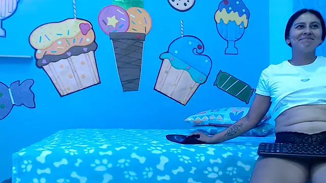 Snapshot of NOVAHOT98 chatting on 02.28.26 NOVAHOT98 online show from 02.28.26