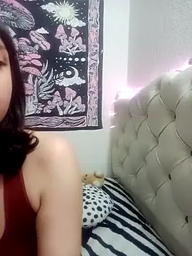 Snapshot of Lia_whitexxx chatting on 04.19.26 Lia whitexxx online show from 04.19.26