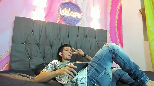 Straight Guy22 online show from 01.08.26