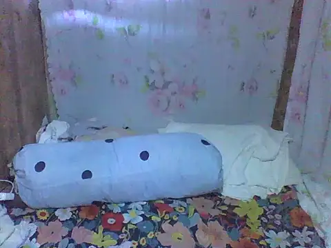 Petite elise online show from 07.04.26