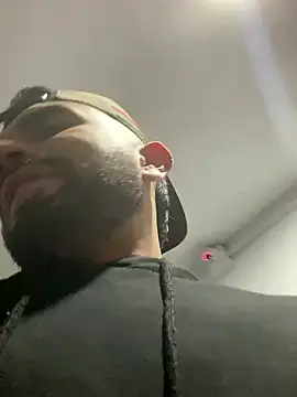 Snapshot of jamess_0 chatting on 01.11.26 jamess 0 online show from 01.11.26