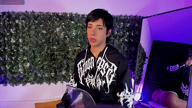 EstivenSallas2 online show from 02.06.26