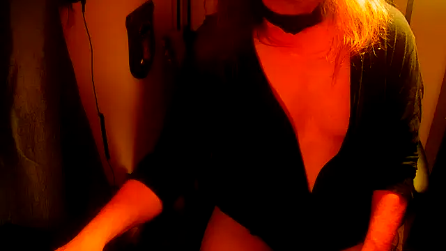 GoodGirlKelly online show from 05.15.26
