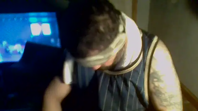 Snapshot of givr6inches chatting on 03.01.26 givr6inches online show from 03.01.26