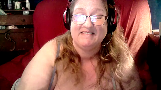 Snapshot of jade-belle chatting on 01.12.26 jade-belle online show from 01.12.26