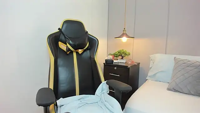 margarita smellie online show from 02.05.26