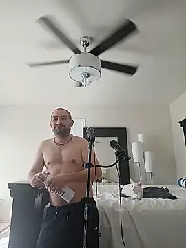 CumDumpPig83 online show from 03.21.26