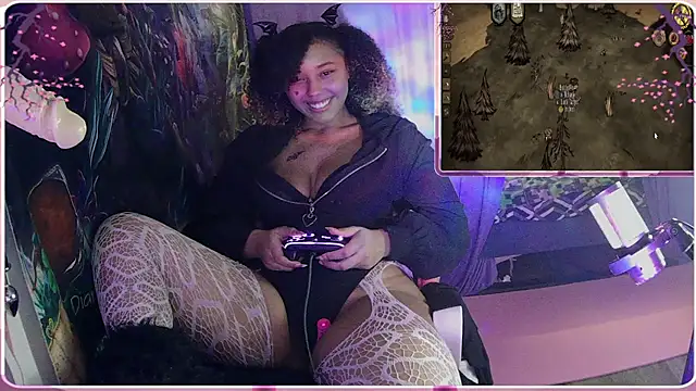 Snapshot of HonneyBunnyXO chatting on 03.22.26 HonneyBunnyXO online show from 03.22.26