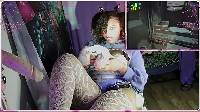 Snapshot of HonneyBunnyXO chatting on 03.23.26 HonneyBunnyXO online show from 03.23.26