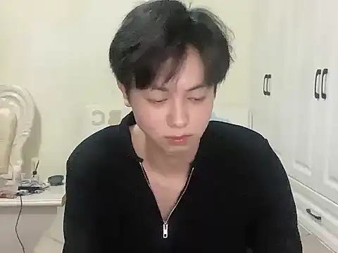 Snapshot of hafabva chatting on 12.23.25 hafabva online show from 12.23.25