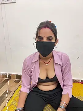 Snapshot of Pooja_Love143 chatting on 04.01.26 Pooja Love143 online show from 04.01.26