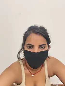 Snapshot of Pooja_Love143 chatting on 04.04.26 Pooja Love143 online show from 04.04.26