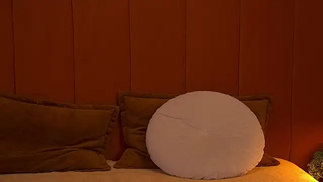 Audrey Eden online show from 12.17.25